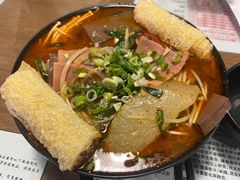 -肥汁米蘭香港米线(定西路店)