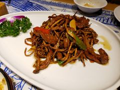 茶树菇焗牛柳-江南韵·无锡太湖文化体验餐厅(凤凰天街店)