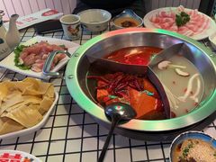 -山悦里 山野·鲜火锅(罗斯福广场店)