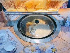 -山河屯铁锅炖(哈西站店)