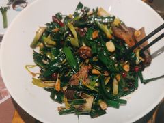 -黄泥岗·地道湖北菜(奥特莱斯店)