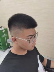 -朗峰专业美发沙龙