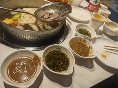 -犇鼎牛潮汕牛肉火锅(新辰里学清路店)