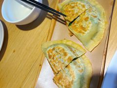韭菜盒子-关东小磨东北菜(上海长风大悦城店)