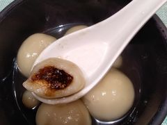 -刘姐啤酒鱼民族演艺餐厅(西街总店)