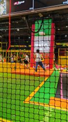 -蹦蹦跳跳(新奥购物中心店)