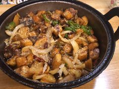 羊排炕锅肉-老钟家烤羊排·敦伊阁清真餐厅胡羊焖饼