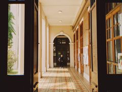 -香港大学