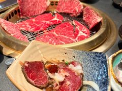 -铭牛烧肉·和牛海鲜自助(高新月牙湖店)