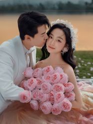 -喜爱高定婚纱摄影