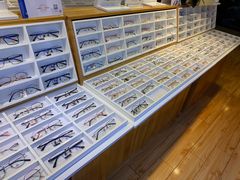 -MiRi眼镜·蔡司·星趣控·尼康控优点视觉合作店(南京东路店)