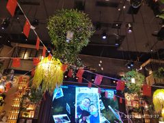 -临界音乐酒馆·小龙虾·江湖菜(华熙LIVE·鱼洞店)