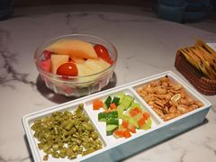 -荷塘秋月·本帮江浙菜(国权路店)