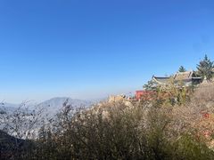 -鸡鸣山旅游风景区