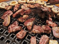 -唯成•韩国炭火烤肉 유성고기