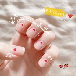 -花岐款式专研健康美甲沙龙