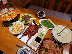 -老滇山寨•云南特色菜•地方菜•民族风情歌舞表演(金碧店)