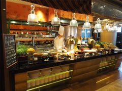自助取餐区-富力丽思卡尔顿酒店·香荟全日制餐厅