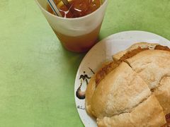 猪扒包-胜利茶餐室