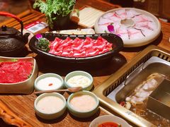 -东巴人鱼豆花火锅(幸福街店)