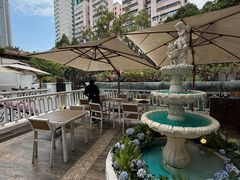 -Mark&Mars Restaurant