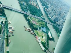 -广州塔卢特斯法国旋转餐厅