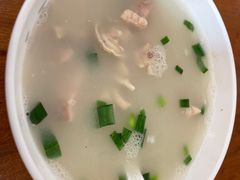 -三两春肚肺汤(崂山路店)
