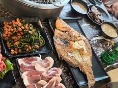 -啊美丽炭火烤肉(滑翔一店)