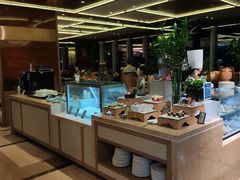 -大中华希尔顿酒店-念自助餐·嗨啤·小龙虾