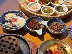 -包整·丝娃娃(一览甲秀楼风景店)