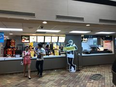 -麦当劳(中山路店)