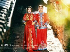 -爱我旅拍婚纱摄影(大理店)