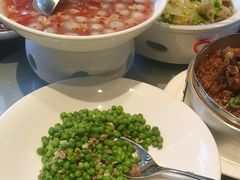 -新白鹿餐厅(滨江银泰店)