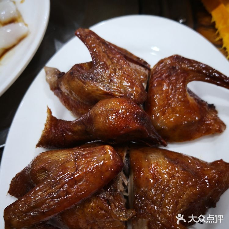 排长龙吃饭吃的不如意！