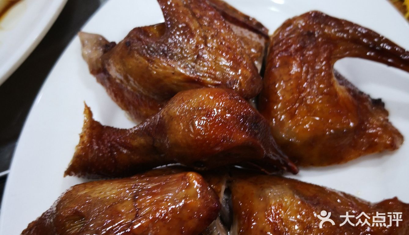 排长龙吃饭吃的不如意！