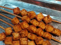 烤鱼豆腐-天津乾毓德饭庄·清真传统炒菜·海鲜烧烤(咸阳路店)