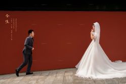 -雪中彩影婚纱摄影·微光艺术中心