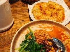 -山那边·米线厨房(华采天地店)
