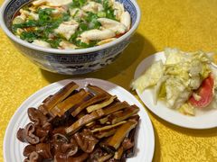 葫芦头泡馍-天发芽·何记葫芦头泡馍·老字号(小南门店)