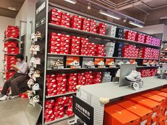 -NIKE北京赛特换季优惠店