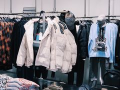 -URBAN REVIVO(欢乐海岸购物中心店)