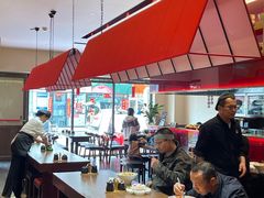 -顺溜·手工刀削面·黑金店(铜锣湾店)