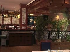 -八府香鸭·啫啫煲(华山路店)