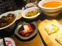新疆烤包子-天山醉美·新疆餐厅(富华里店)