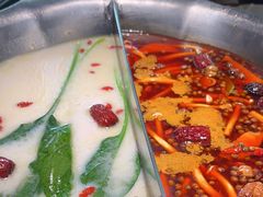 -湊湊火锅·茶憩(南京东路悦荟店)