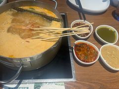 -樾餐厅泰式海鲜火锅(民歌湖店)