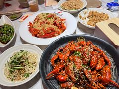 -肥肥虾庄·金牌油焖大虾(首义路店)