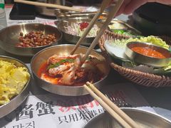 -草家酱蟹炭火烤肉店(珲春南路一店)