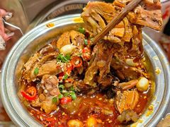 -大芊金重庆串串火锅(南京路店)