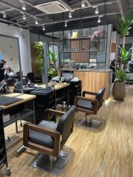 -Mentor Hair Salon